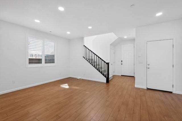 4076 Branigan Lake Way, Rancho Cordova, CA 95742