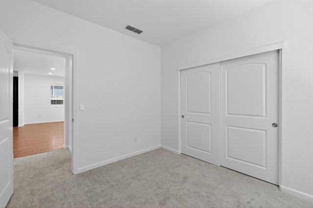 4076 Branigan Lake Way, Rancho Cordova, CA 95742