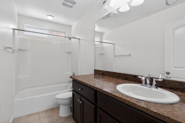 4076 Branigan Lake Way, Rancho Cordova, CA 95742