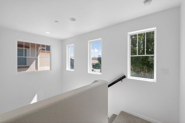 4076 Branigan Lake Way, Rancho Cordova, CA 95742