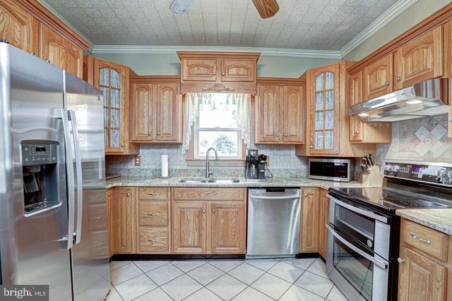 110 N RIVER DR, Pennsville, NJ 08070