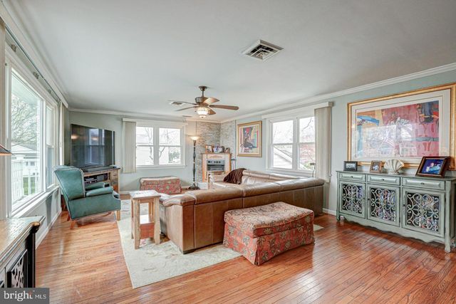 110 N RIVER DR, Pennsville, NJ 08070