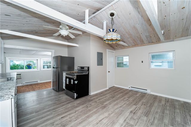 46 E Andrew Comstock Road, Warwick, RI 02886