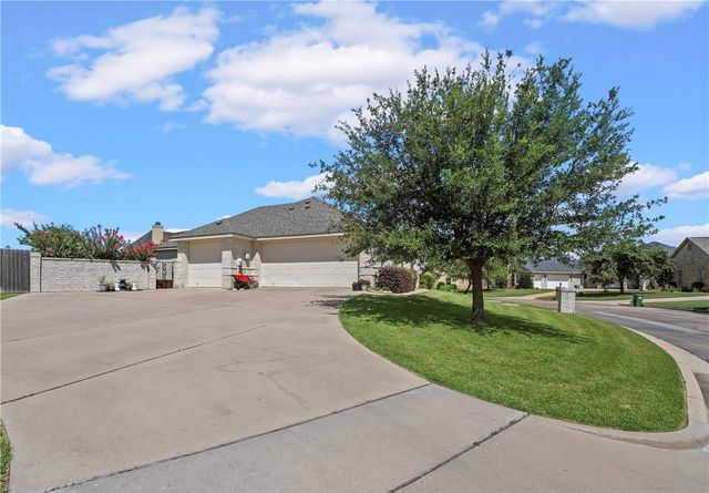 32 North Shore Circle, Waco, TX 76708