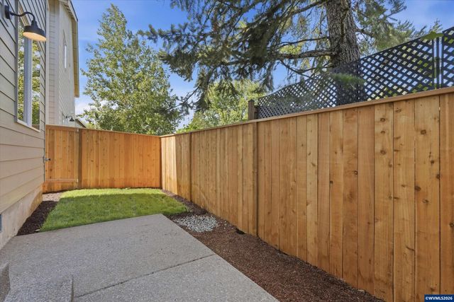 175 SE Jensen Pl, Corvallis, OR 97333