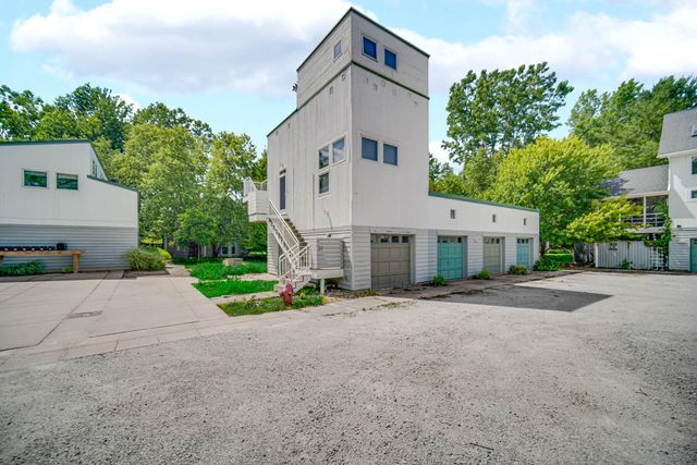 12 Tryon Farm Lane, Michigan City, IN 46360