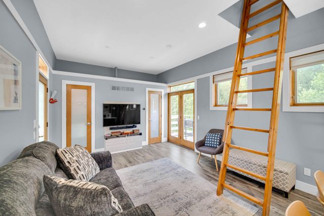 12 Tryon Farm Lane, Michigan City, IN 46360