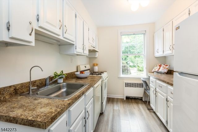 101 Gates Ave 4, Montclair Twp., NJ 07042