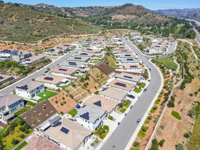 3029 Via De Todos Santos, Fallbrook, CA 92028