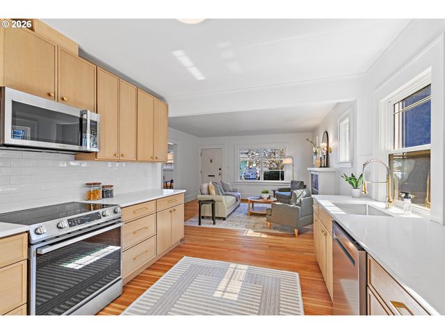 3521 Ne 69TH Ave, Portland, OR 97213