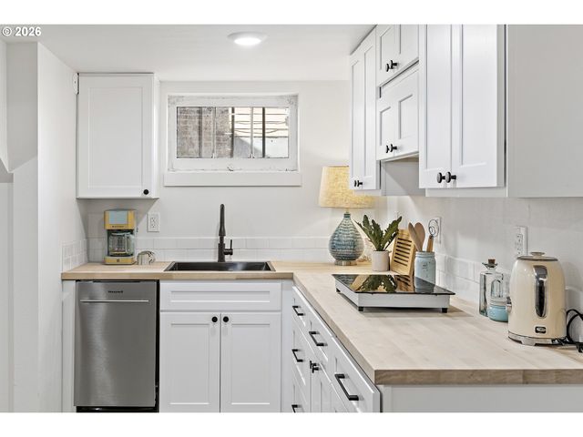 3521 Ne 69TH Ave, Portland, OR 97213