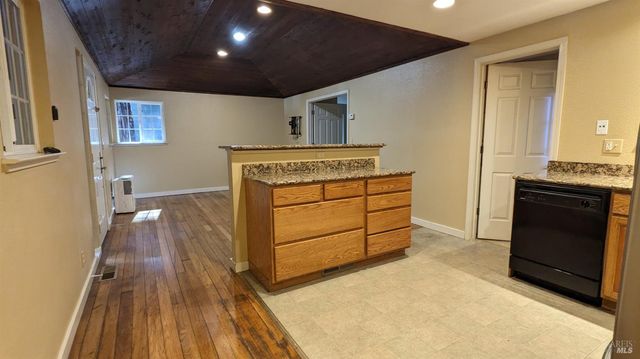 19026 Hidden Valley Rd, Guerneville, CA 95446