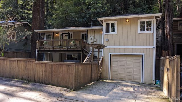 19026 Hidden Valley Rd, Guerneville, CA 95446