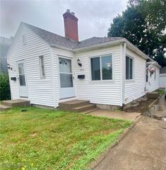 1093 N Main Street, Akron, OH 44310