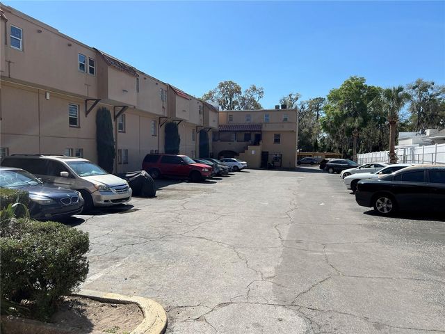 914 SW 8TH AVENUE 44, Gainesville, FL 32601