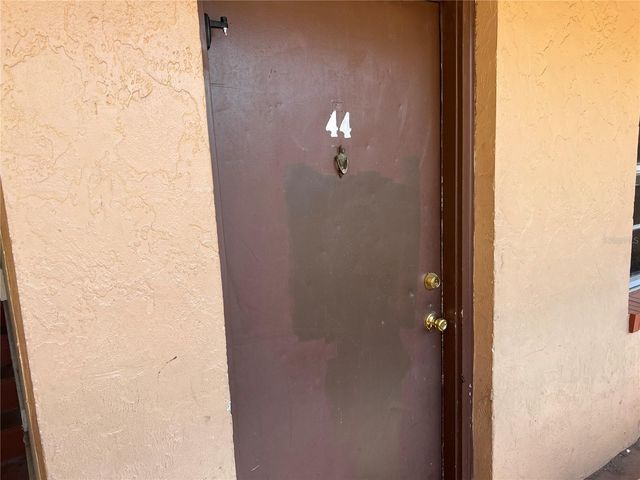 914 SW 8TH AVENUE 44, Gainesville, FL 32601