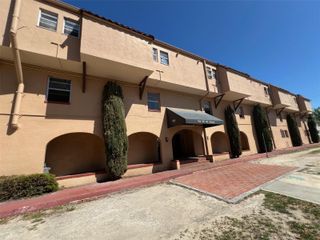 914 SW 8TH AVENUE 44, Gainesville, FL 32601