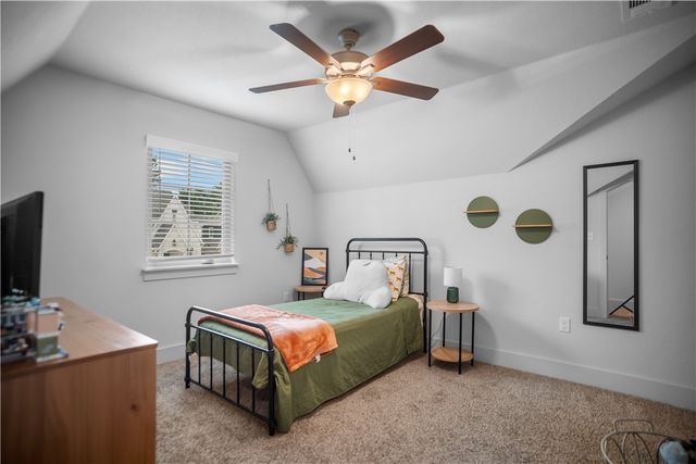 139 N Hawkstone Drive, Fayetteville, AR 72704