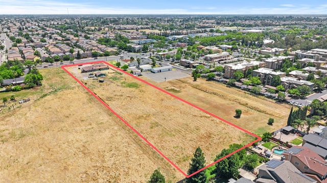 8240 Elk Grove Florin Rd, Sacramento, CA 95829