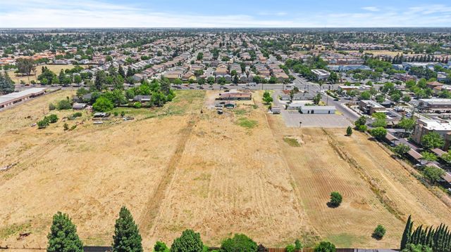 8240 Elk Grove Florin Rd, Sacramento, CA 95829