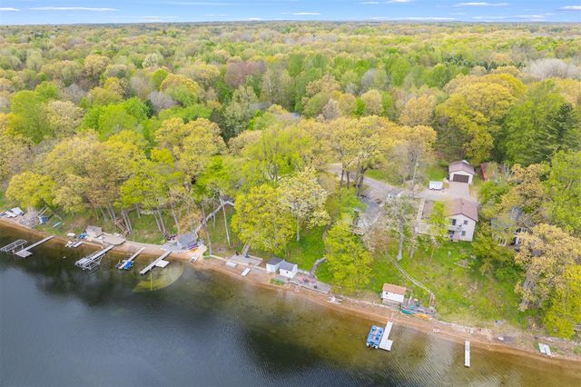 28015 North Street, Gobles, MI 49055