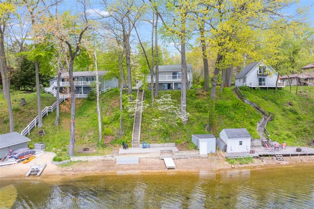 28015 North Street, Gobles, MI 49055