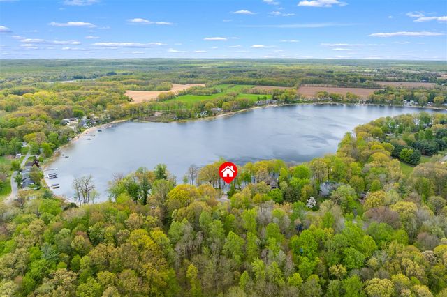 28015 North Street, Gobles, MI 49055