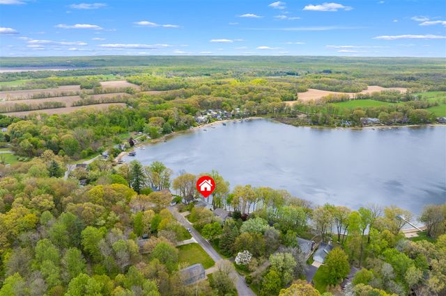 28015 North Street, Gobles, MI 49055