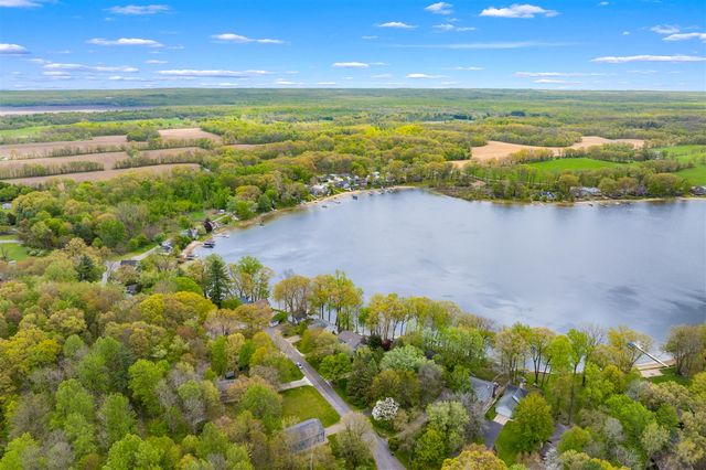 28015 North Street, Gobles, MI 49055