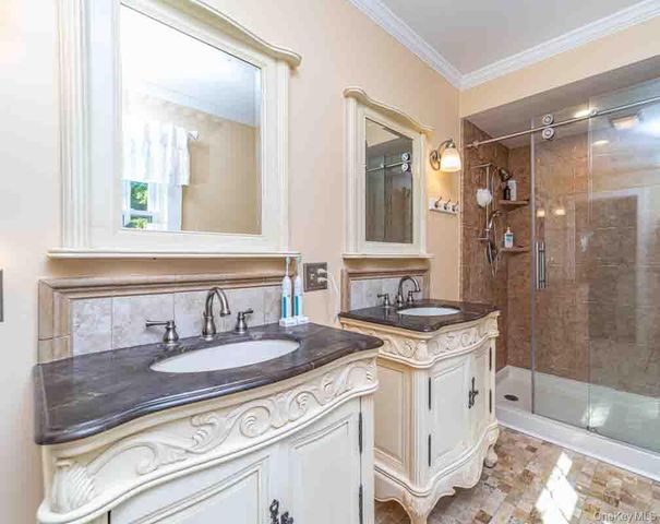 145 Drake Road, Pleasant Valley, NY 12569