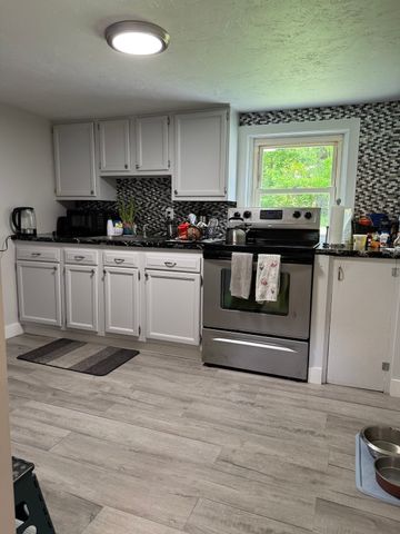 137 Pierce St, West Boylston, MA 01583