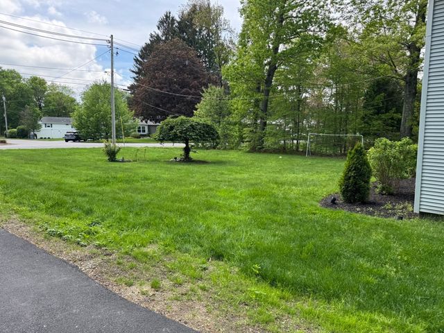 137 Pierce St, West Boylston, MA 01583