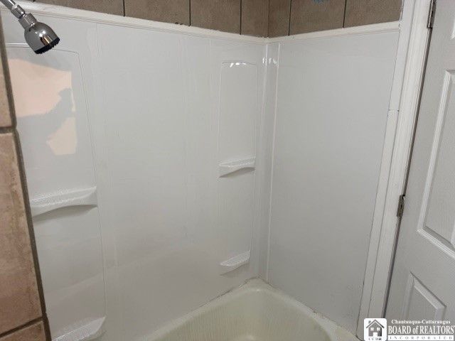 40 Bowen Street, Jamestown, NY 14701