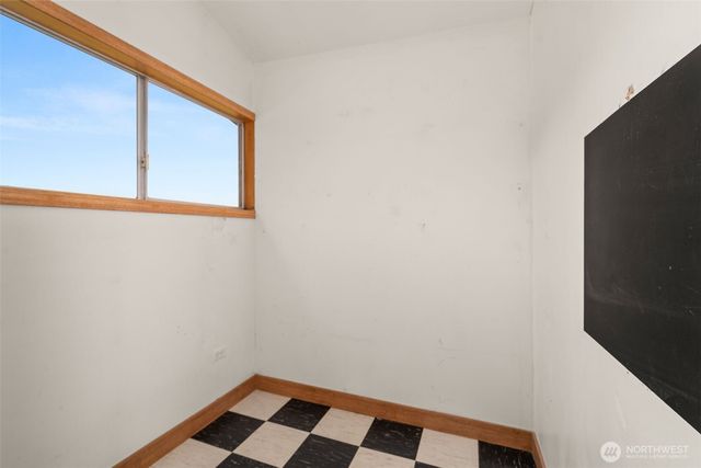 1649 Pleasant Valley Road, Chehalis, WA 98532