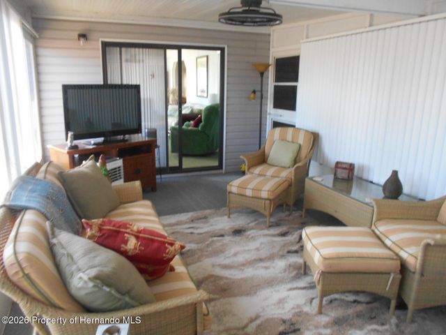 14281 Brookridge Boulevard, Brooksville, FL 34613