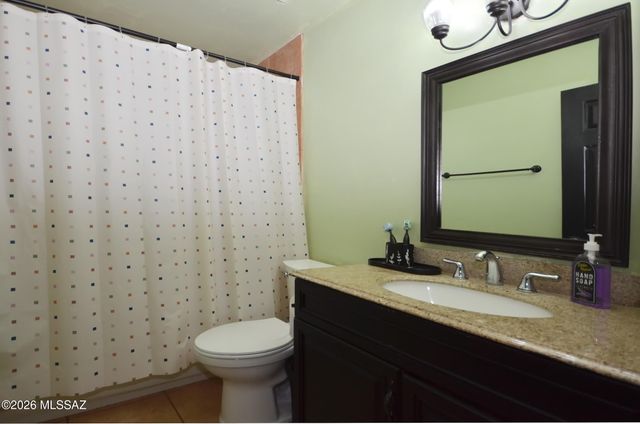 8357 E Ave De Las Pampas, Tucson, AZ 85710