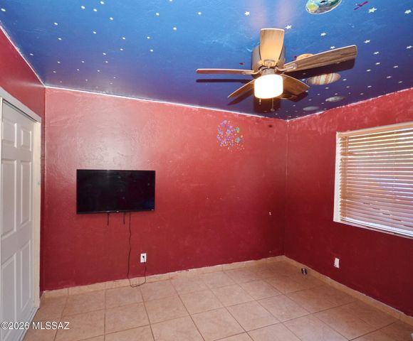 8357 E Ave De Las Pampas, Tucson, AZ 85710