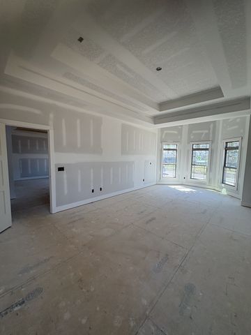 1501 Riggins Dr, Clarksville, TN 37042