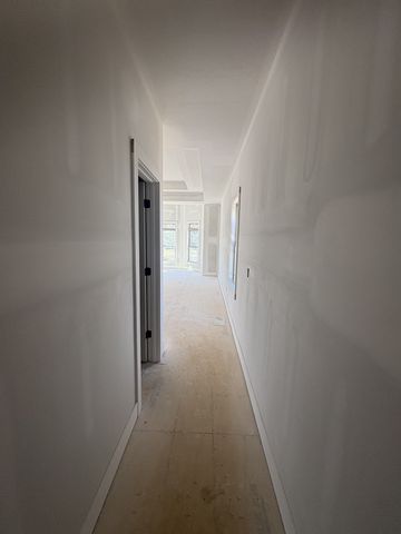 1501 Riggins Dr, Clarksville, TN 37042