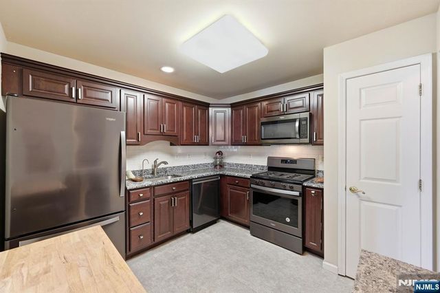 347 Winthrop Drive 3114, Nutley, NJ 07110