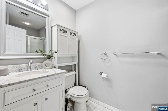347 Winthrop Drive 3114, Nutley, NJ 07110