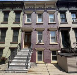 5 Irving Street garden, Albany, NY 12210