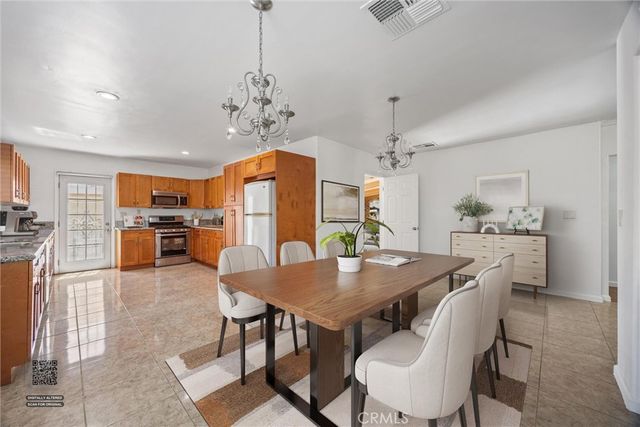 2417 Chester Lane, Bakersfield, CA 93304