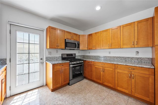 2417 Chester Lane, Bakersfield, CA 93304