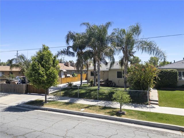 2417 Chester Lane, Bakersfield, CA 93304