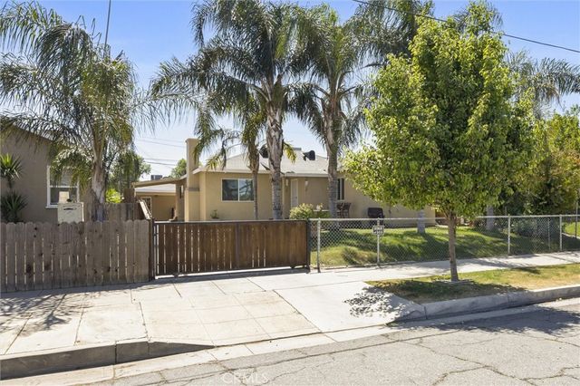 2417 Chester Lane, Bakersfield, CA 93304