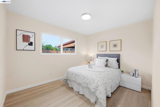 4884 Larimer Way, Castro Valley, CA 94546