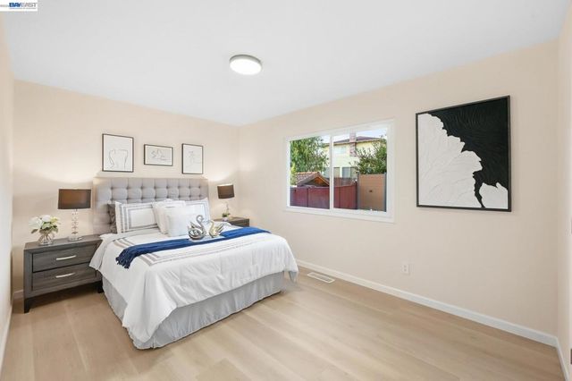4884 Larimer Way, Castro Valley, CA 94546