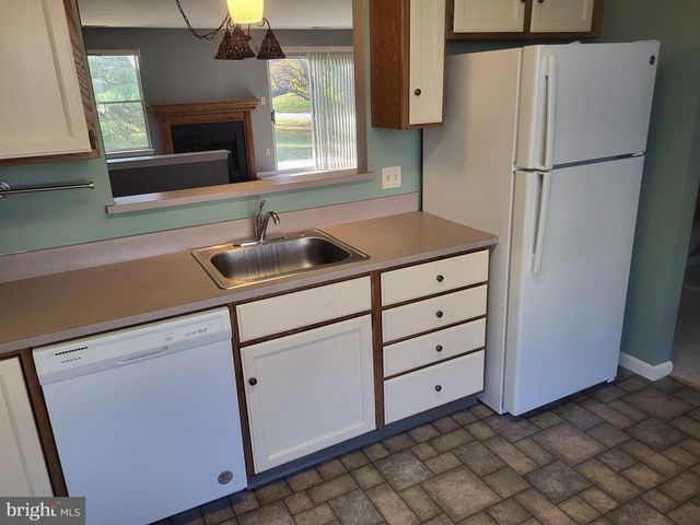 118 LAUREL CT, Wyomissing, PA 19610