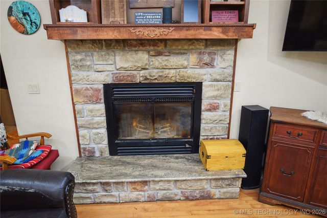 16700 N Spears Road, Tahlequah, OK 74464